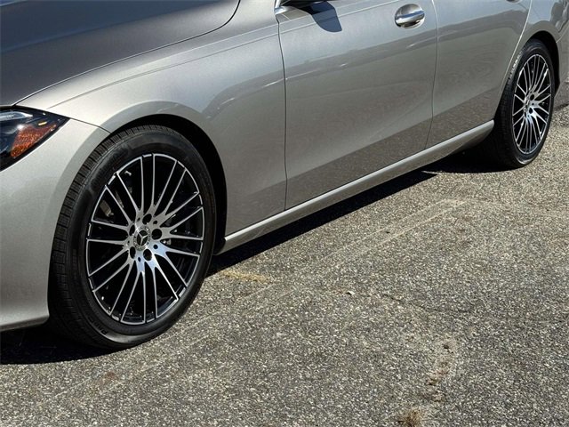 Used 2022 Mercedes-Benz C 300 4MATIC Sedan image 12