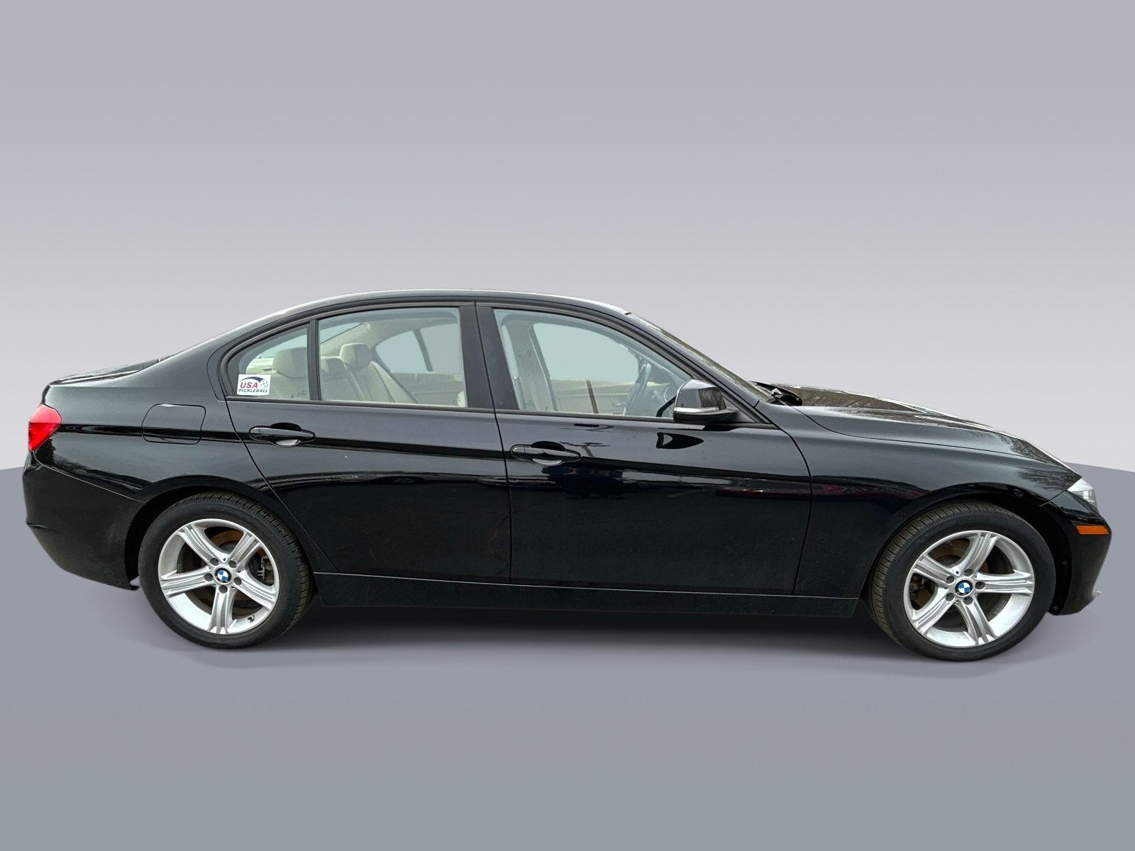 Used 2014 BMW 320i xDrive Sedan AWD/4WD image 2