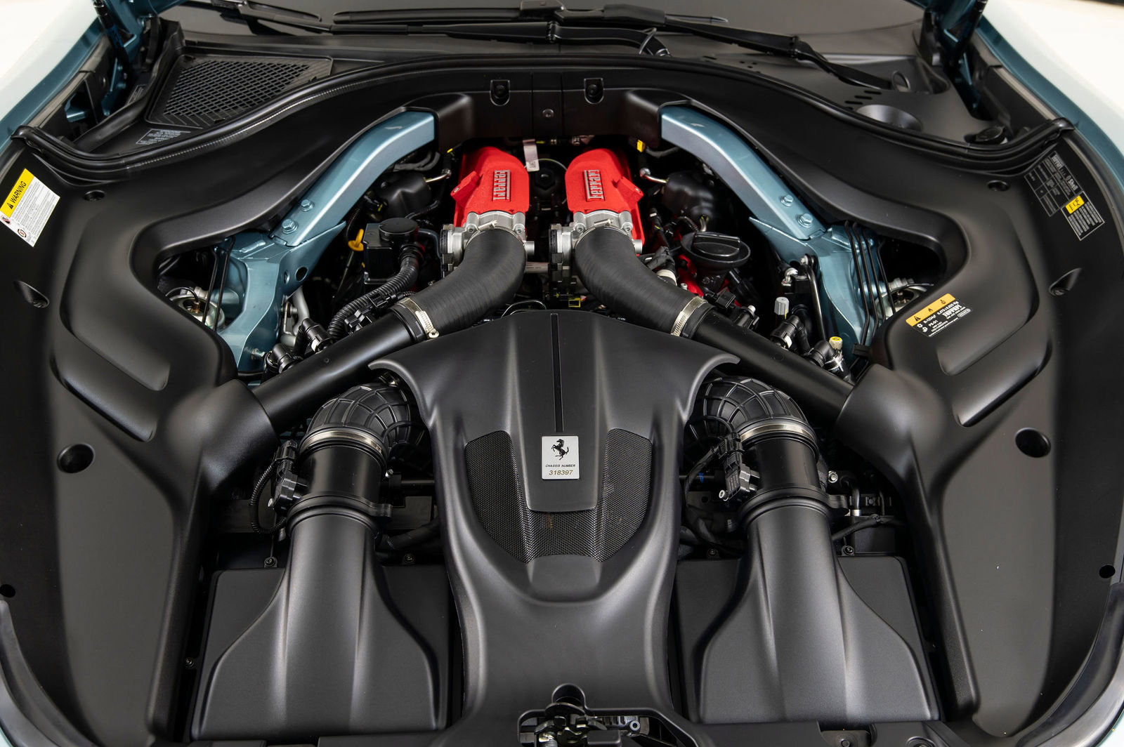 Certified 2025 Ferrari Roma Spider RWD image 29