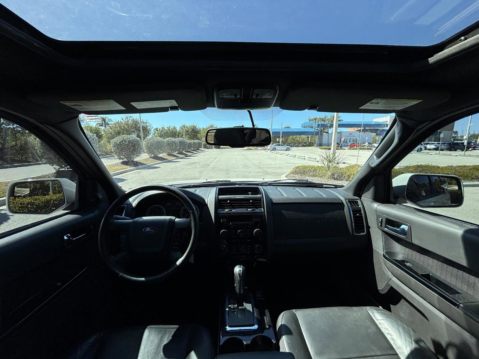 Used 2011 Ford Escape Limited w/ 301A Rapid Spec Order Code image 10