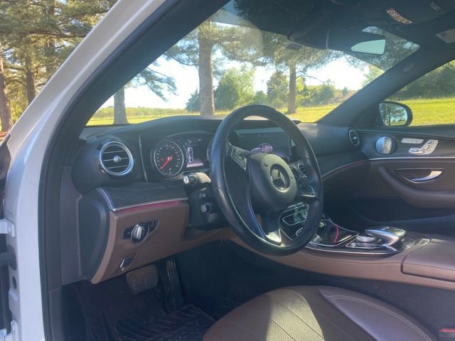 Used 2017 Mercedes-Benz E 300 4MATIC image 17