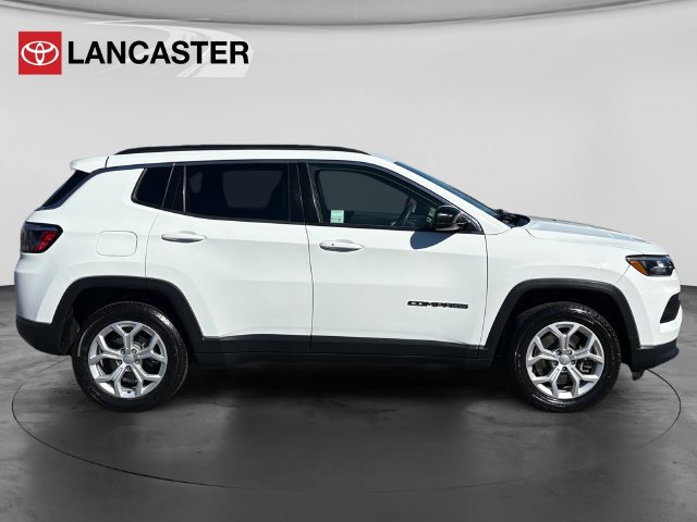 Used 2024 Jeep Compass Latitude AWD/4WD image 8