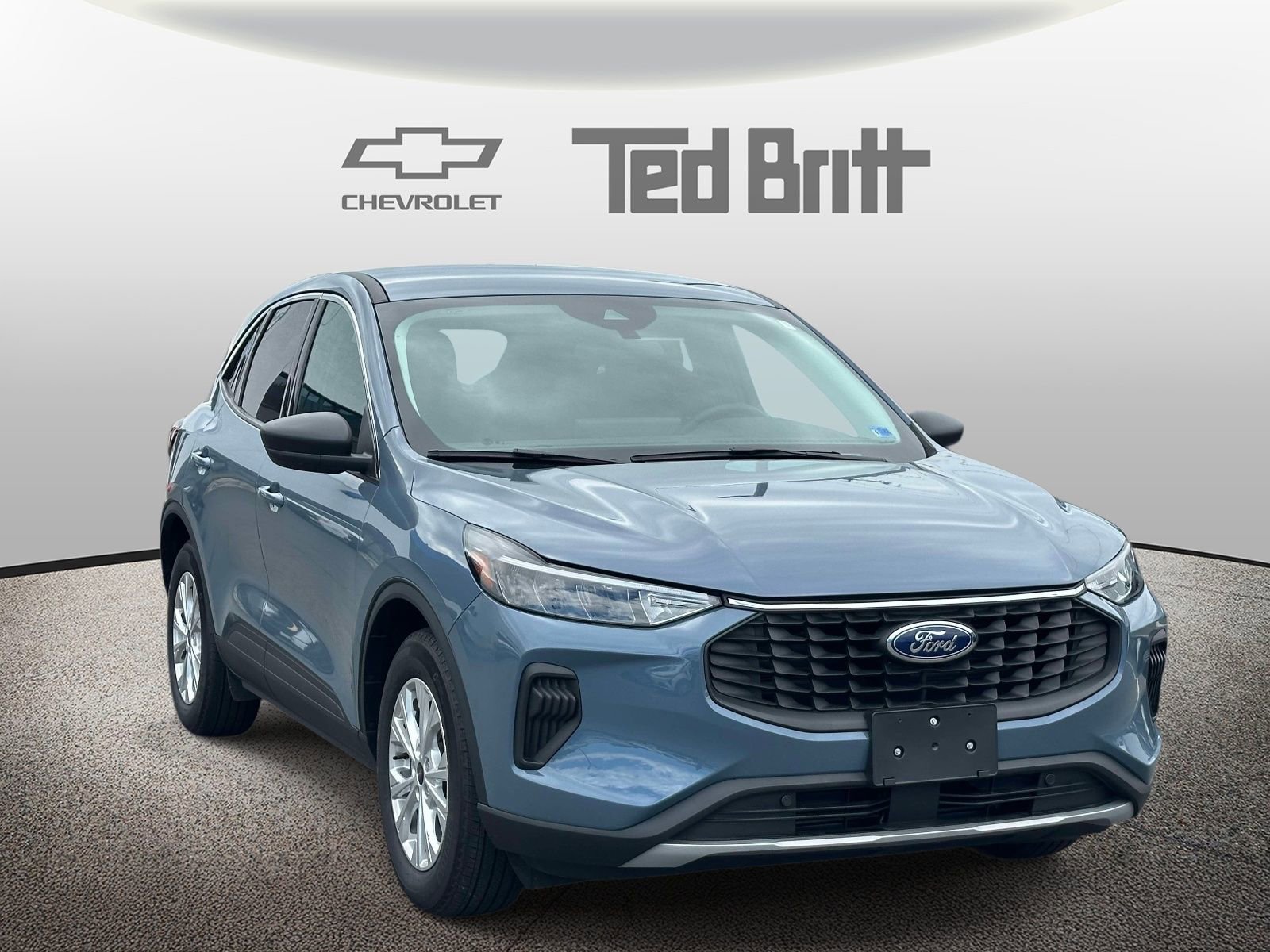 Used 2024 Ford Escape Active w/ Tech Pack #1 FWD image 3