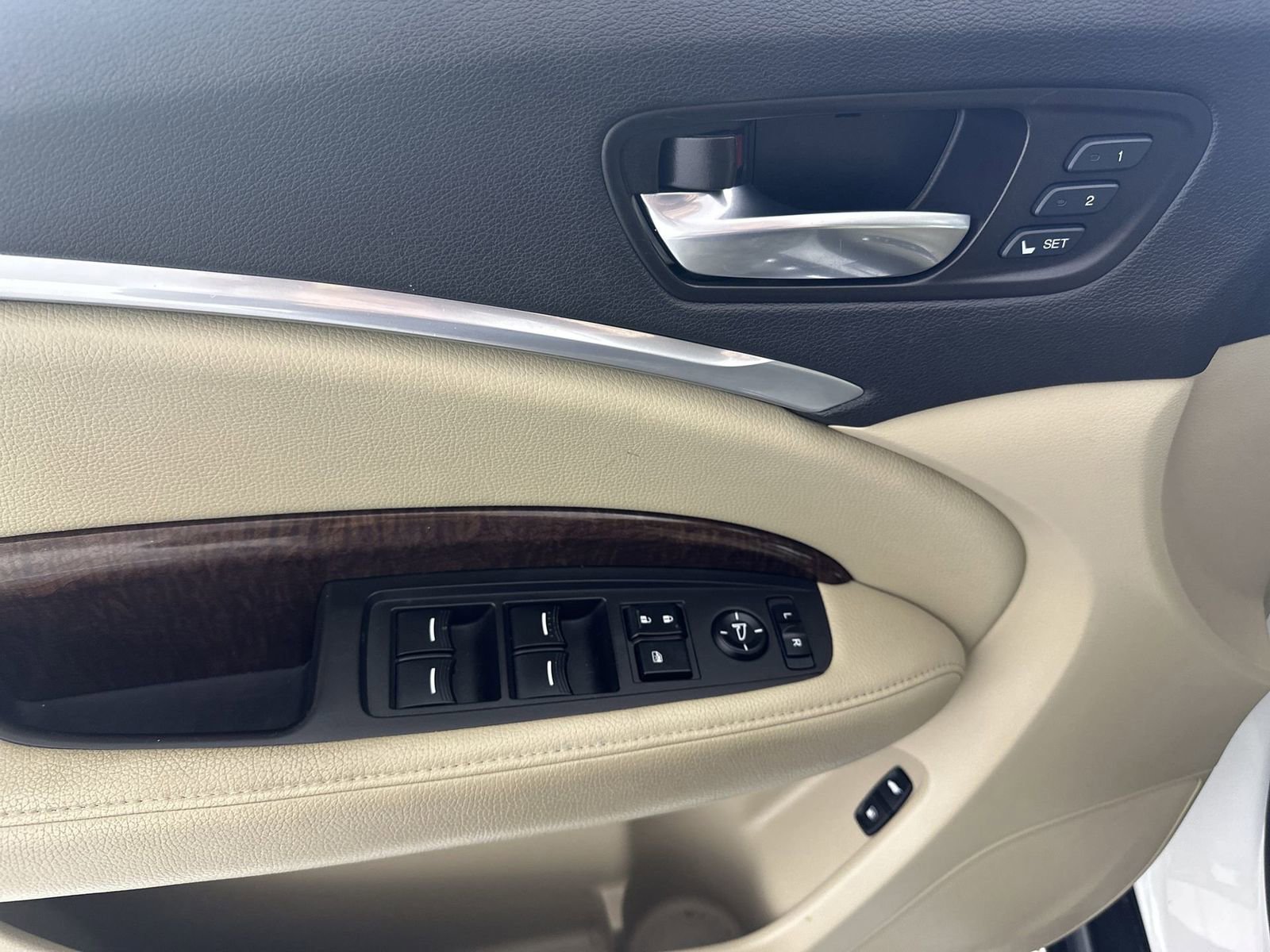 Used 2019 Acura MDX FWD image 13