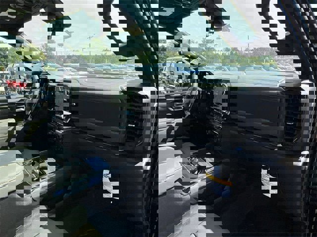 New 2025 Chevrolet Silverado 2500 ZR2 w/ Technology Package image 30