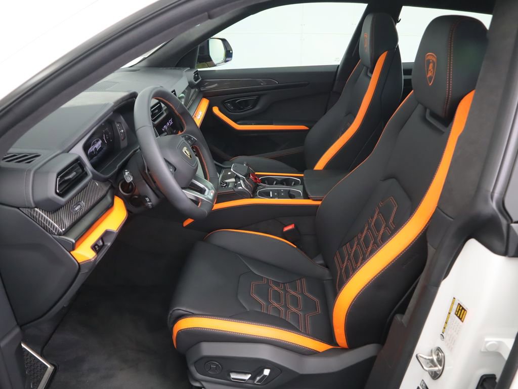 Used 2025 Lamborghini Urus SE image 20