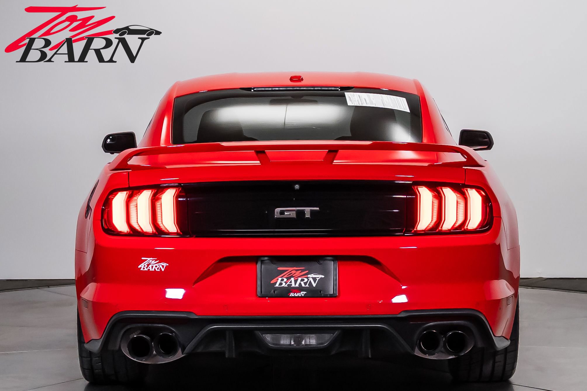 Used 2018 Ford Mustang GT Premium w/ GT Performance Package RWD image 4