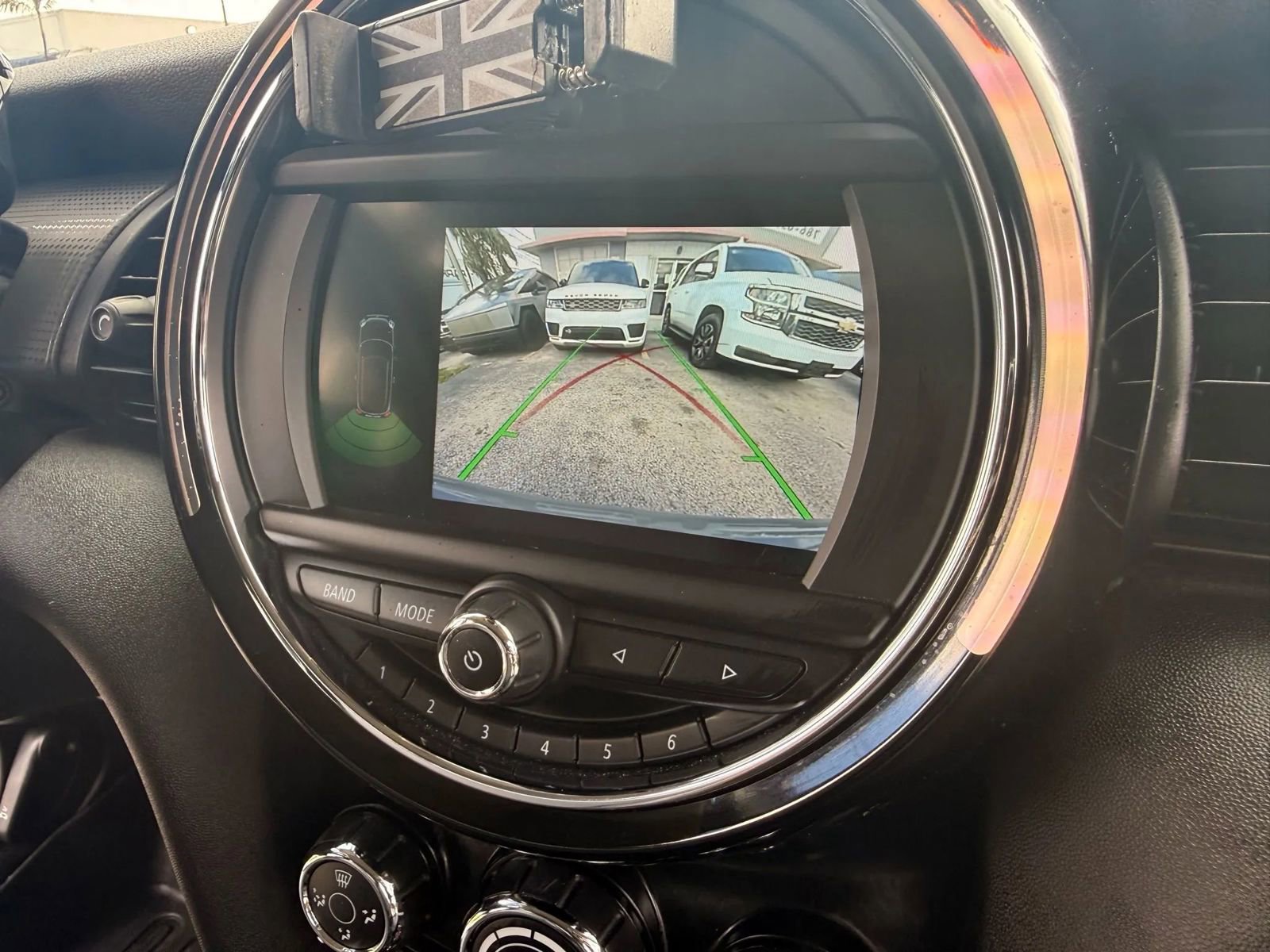 Used 2019 MINI Cooper 2-Door Hardtop image 17