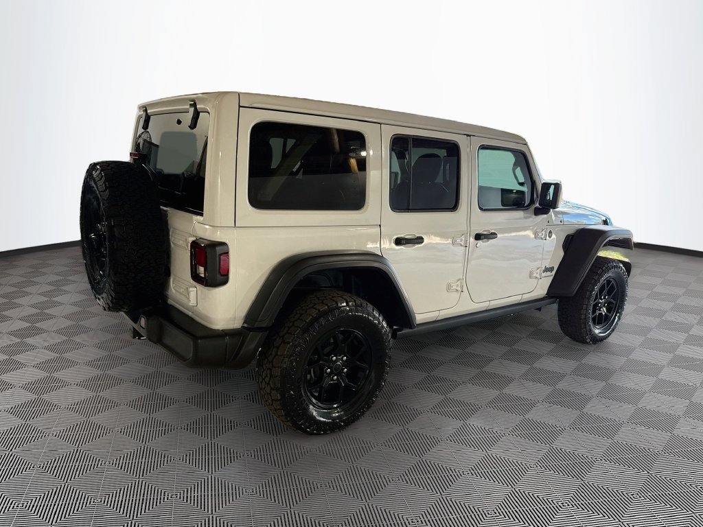 Used 2024 Jeep Wrangler Unlimited AWD/4WD image 6