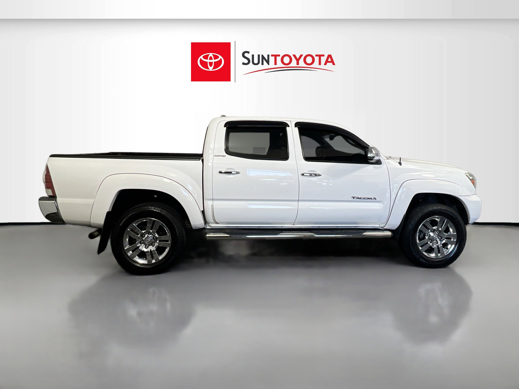 Used 2013 Toyota Tacoma PreRunner w/ Limited Pkg image 2