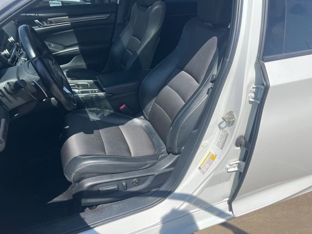 Used 2018 Honda Accord Sport image 7