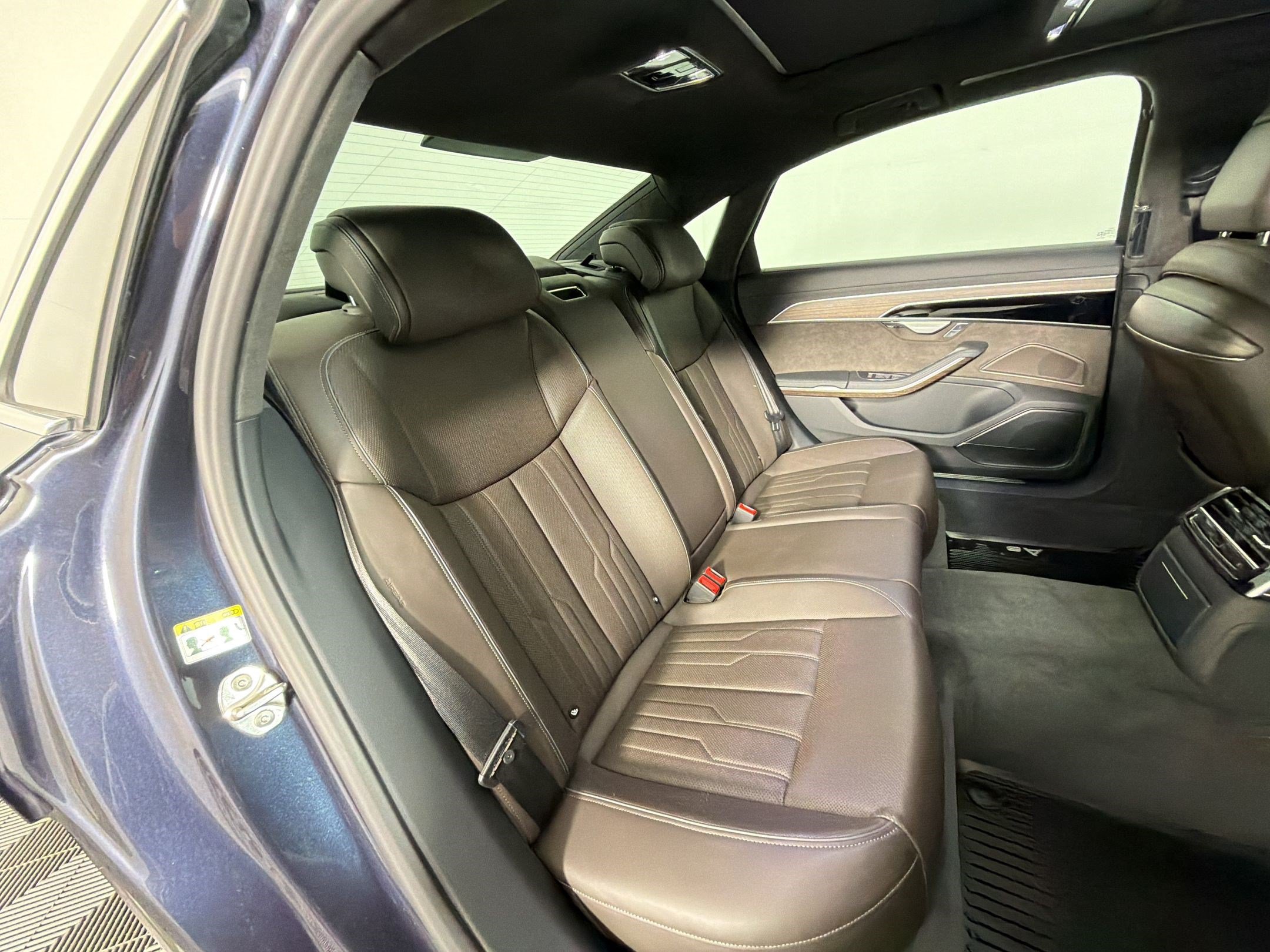 Used 2020 Audi A8 L 3.0T w/ Executive Package AWD/4WD image 25