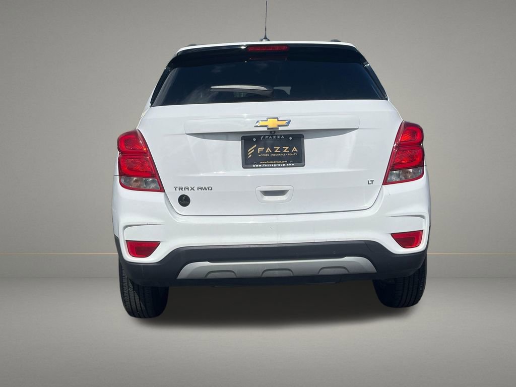 Used 2017 Chevrolet Trax LT w/ LT Convenience Package AWD/4WD image 4