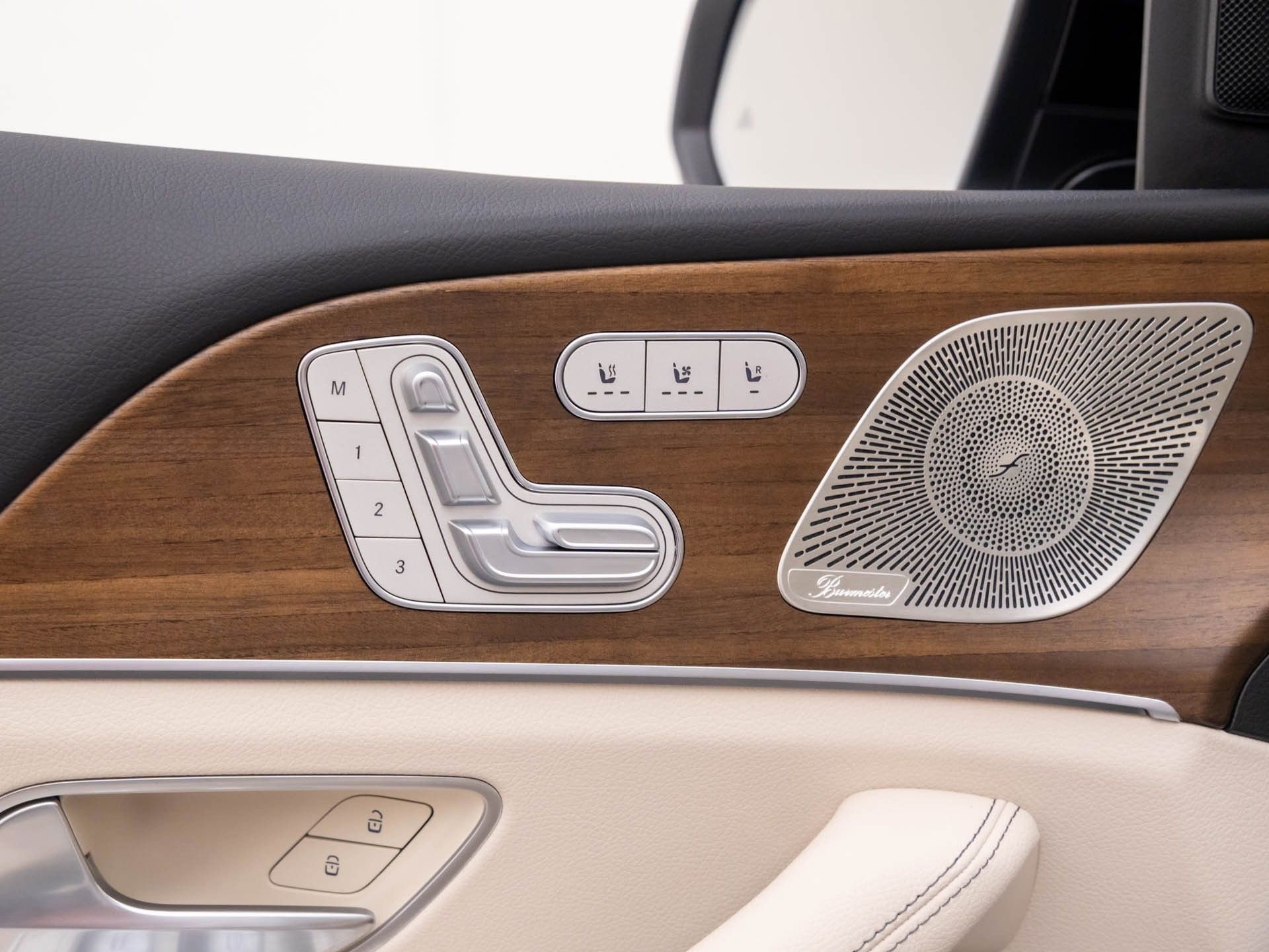 Used 2025 Mercedes-Benz GLS 450 4MATIC image 13