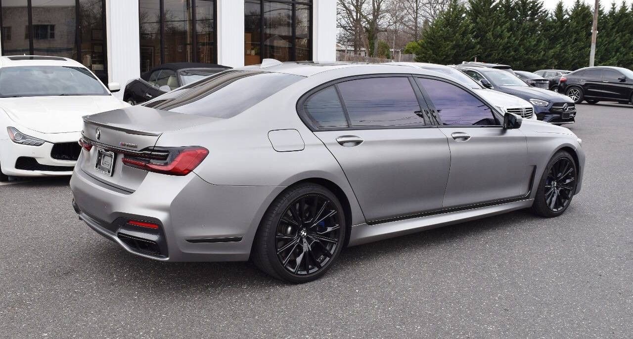 Used 2022 BMW M760i xDrive w/ Luxury Rear Seating Package image 16