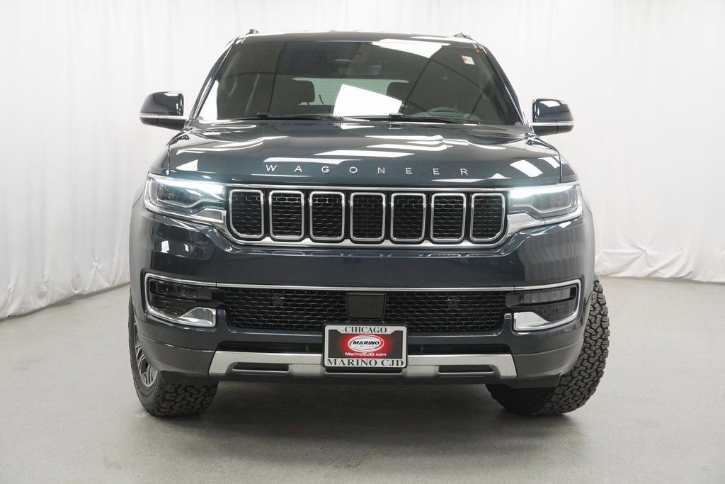 Certified 2022 Jeep Wagoneer Series III w/ Flexible Seating Group image 8