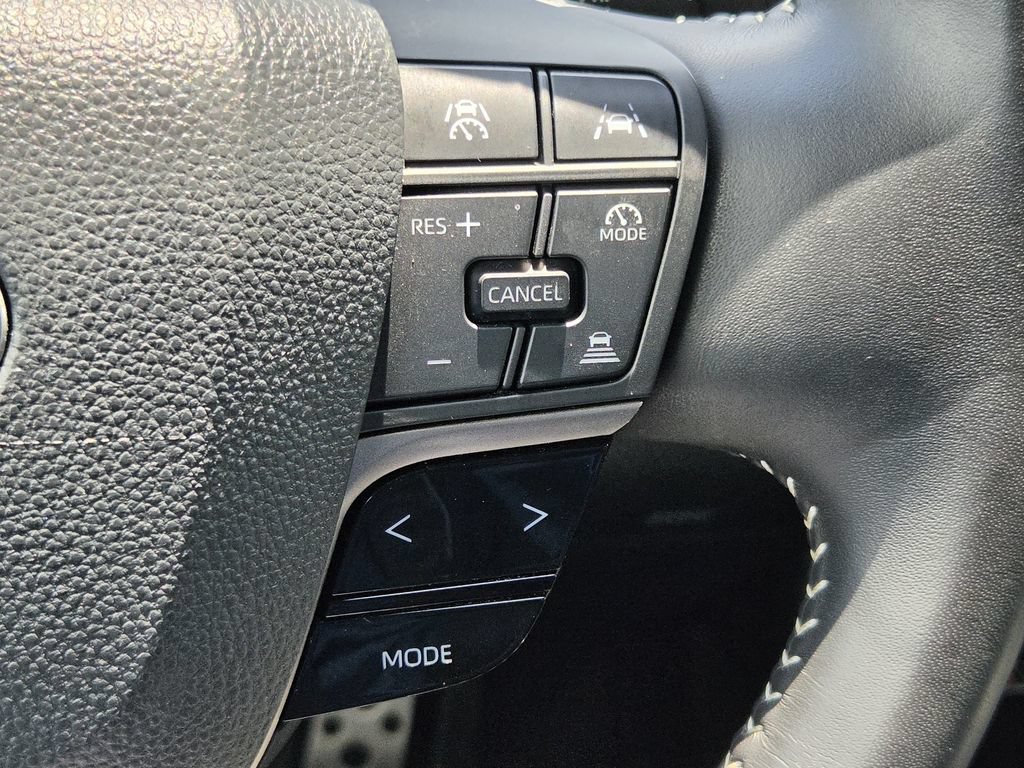 Used 2025 Toyota Camry SE FWD image 22