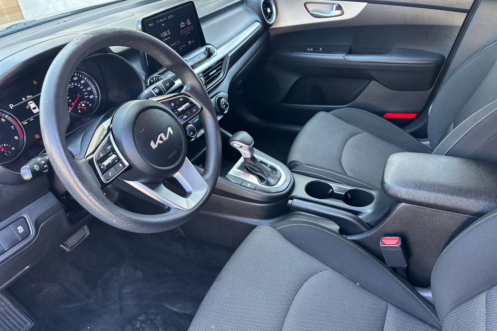 Used 2024 Kia Forte LXS FWD image 10