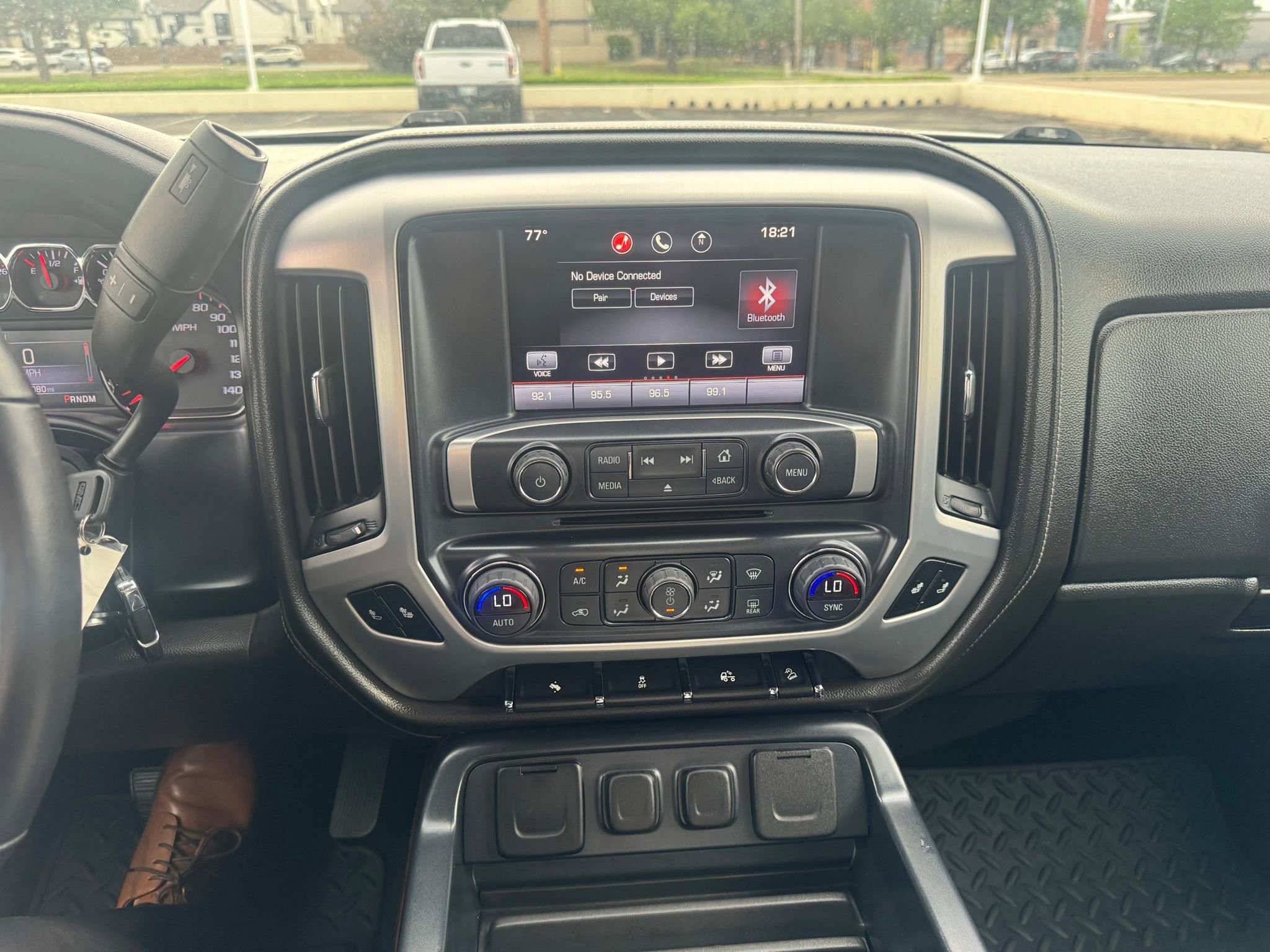 Used 2014 GMC Sierra 1500 SLT w/ SLT Crew Cab Value Package image 11