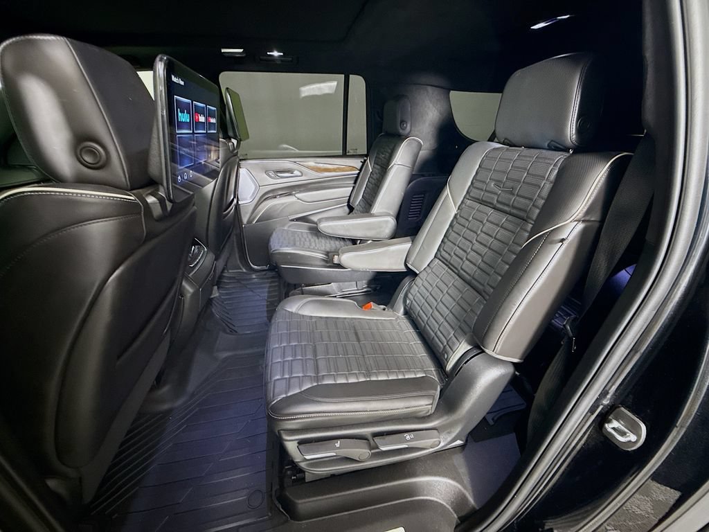 Used 2024 Cadillac Escalade ESV Sport Platinum w/ LPO, ONYX Package AWD/4WD image 26