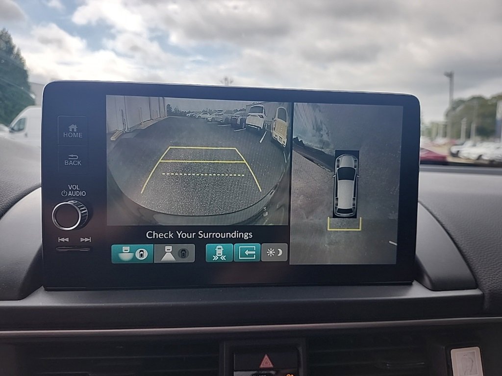 Used 2023 Honda Pilot Elite image 21