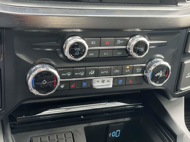 New 2026 Ford F350 Lariat RWD image 16