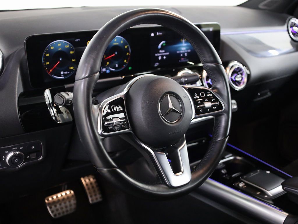 Certified 2022 Mercedes-Benz GLA 250 4MATIC image 26