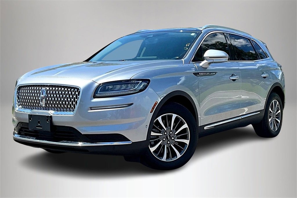 Used 2022 Lincoln Nautilus Reserve image 2