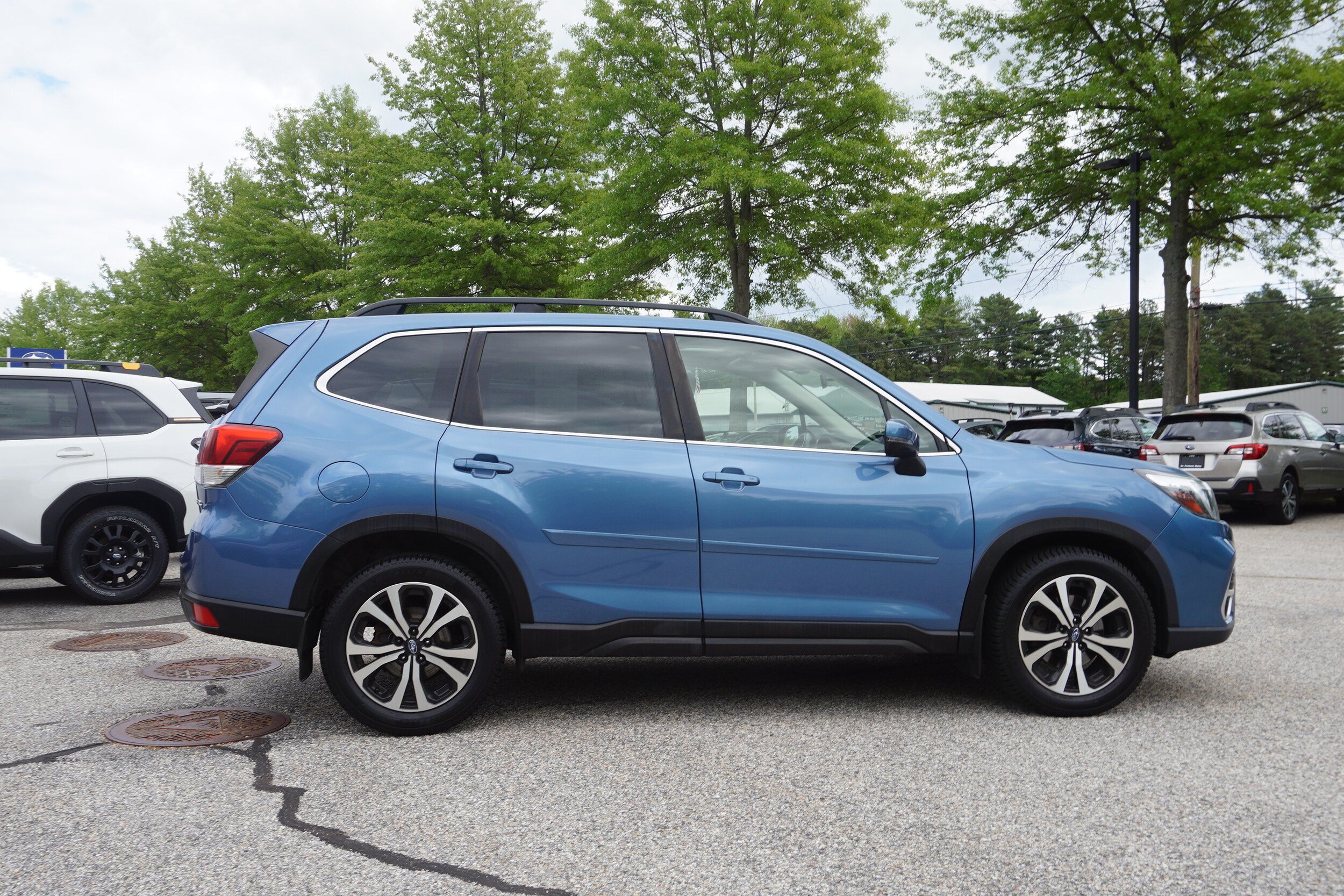 Used 2021 Subaru Forester Limited AWD/4WD image 4