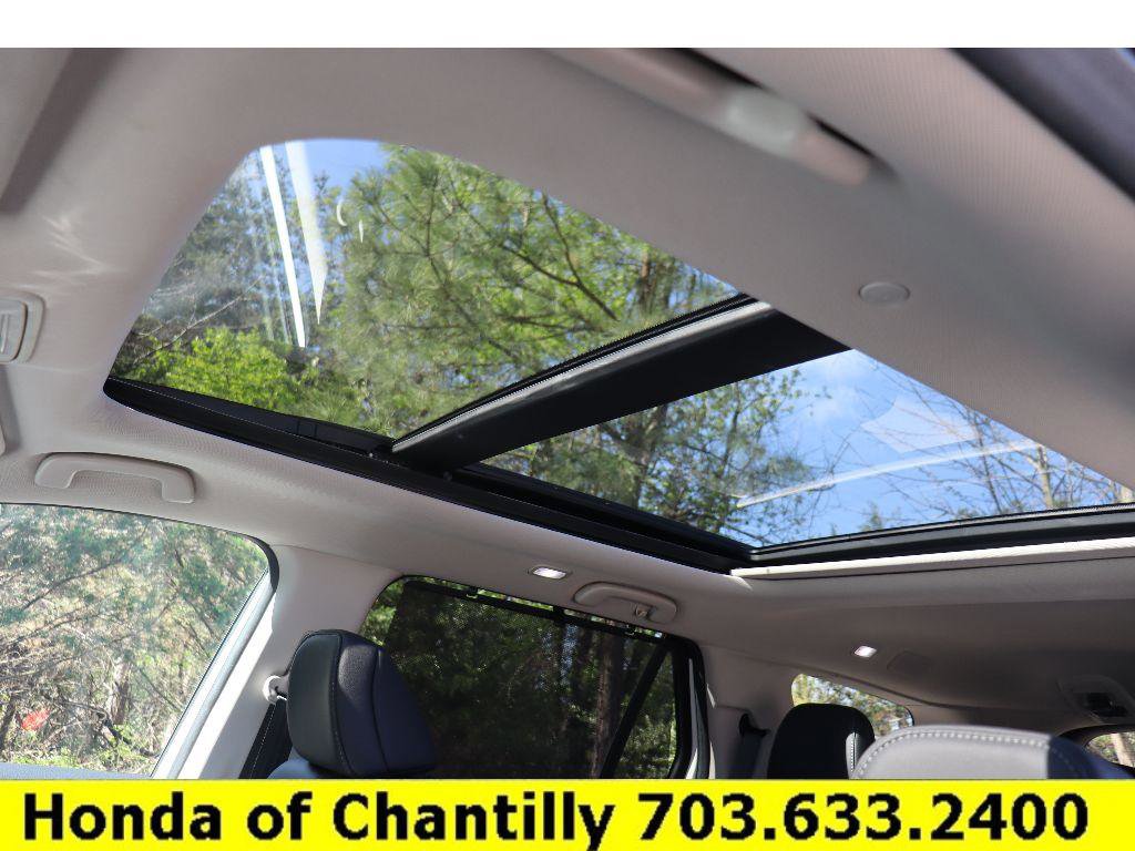 Used 2025 Honda Pilot Touring image 22