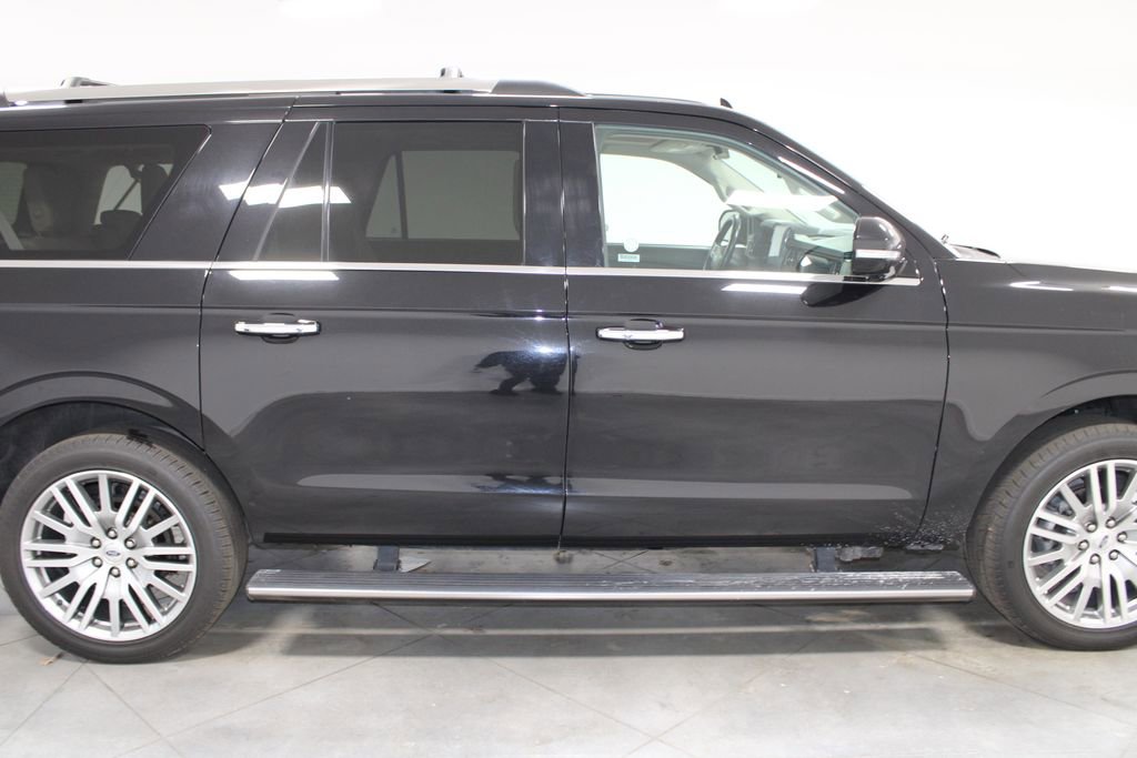 Used 2024 Ford Expedition Max Limited image 11