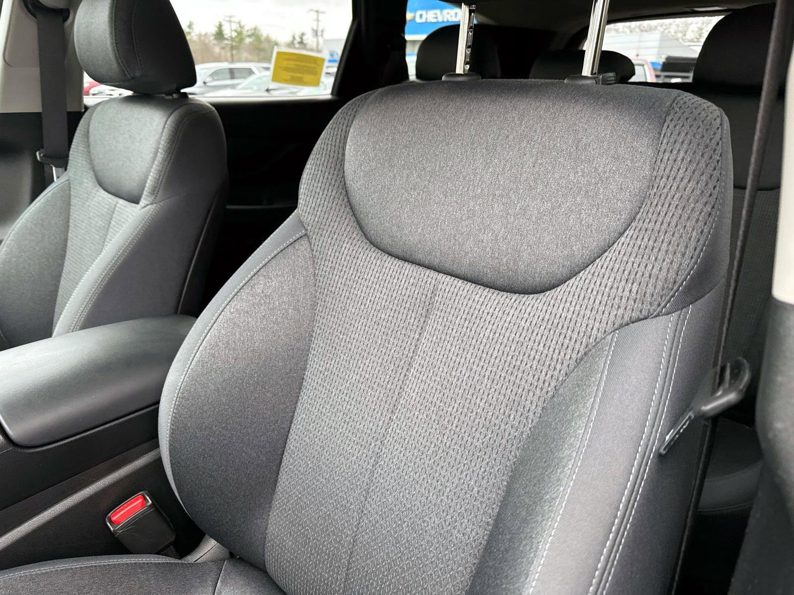 Used 2023 Hyundai Santa Fe SEL w/ Cargo Package image 13