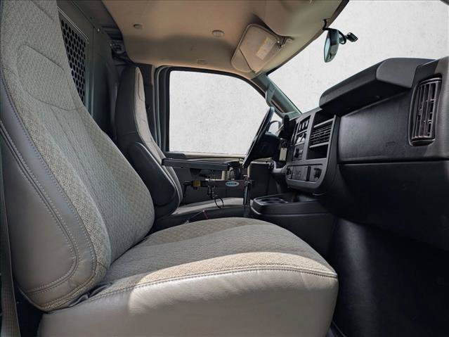 Used 2021 Chevrolet Express 2500 w/ Driver Convenience Package RWD image 15