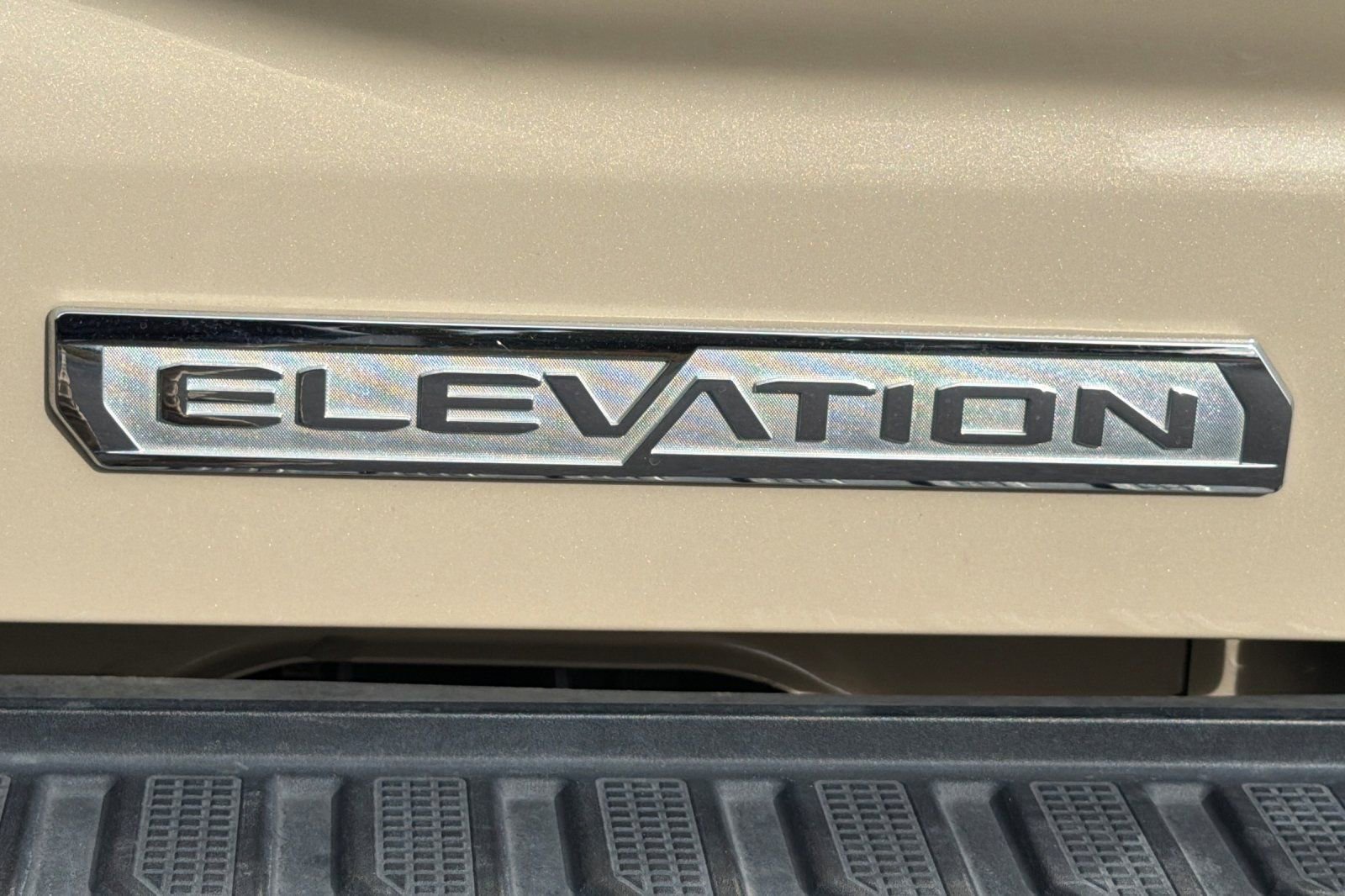 Used 2023 GMC Sierra 1500 Elevation w/ LPO, Elevation Black Package image 27
