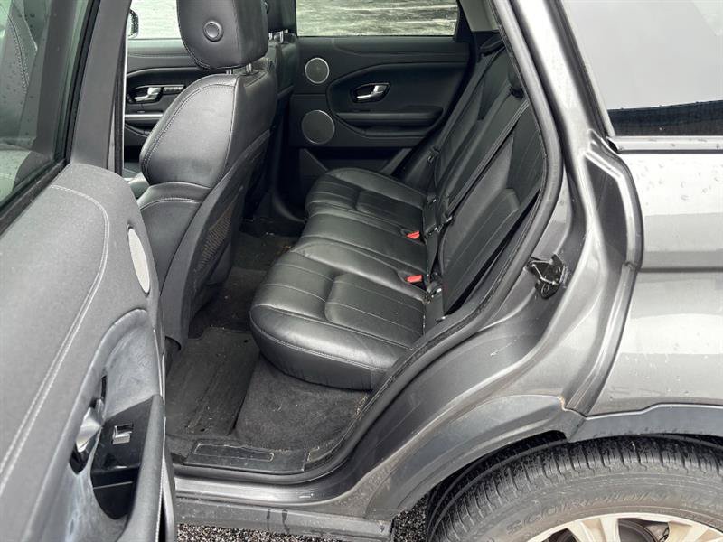 Used 2018 Land Rover Range Rover Evoque SE AWD/4WD image 8