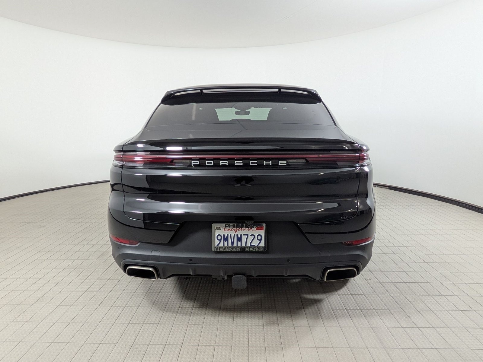 Certified 2024 Porsche Cayenne Coupe AWD/4WD image 10