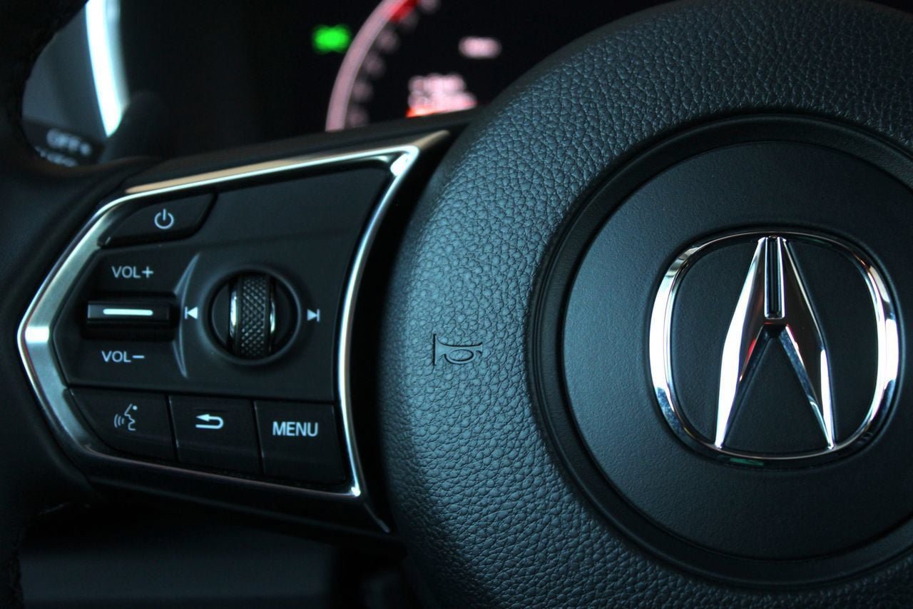 Used 2026 Acura MDX FWD image 33