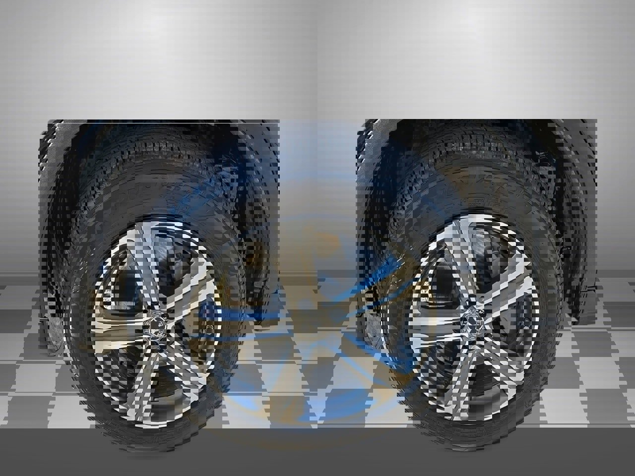 Used 2018 Mercedes-Benz GLC 300 4MATIC image 5