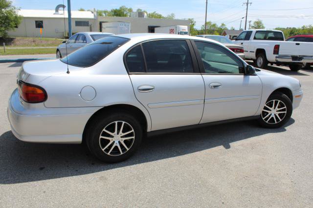Used 2001 Chevrolet Malibu V6 FWD image 8