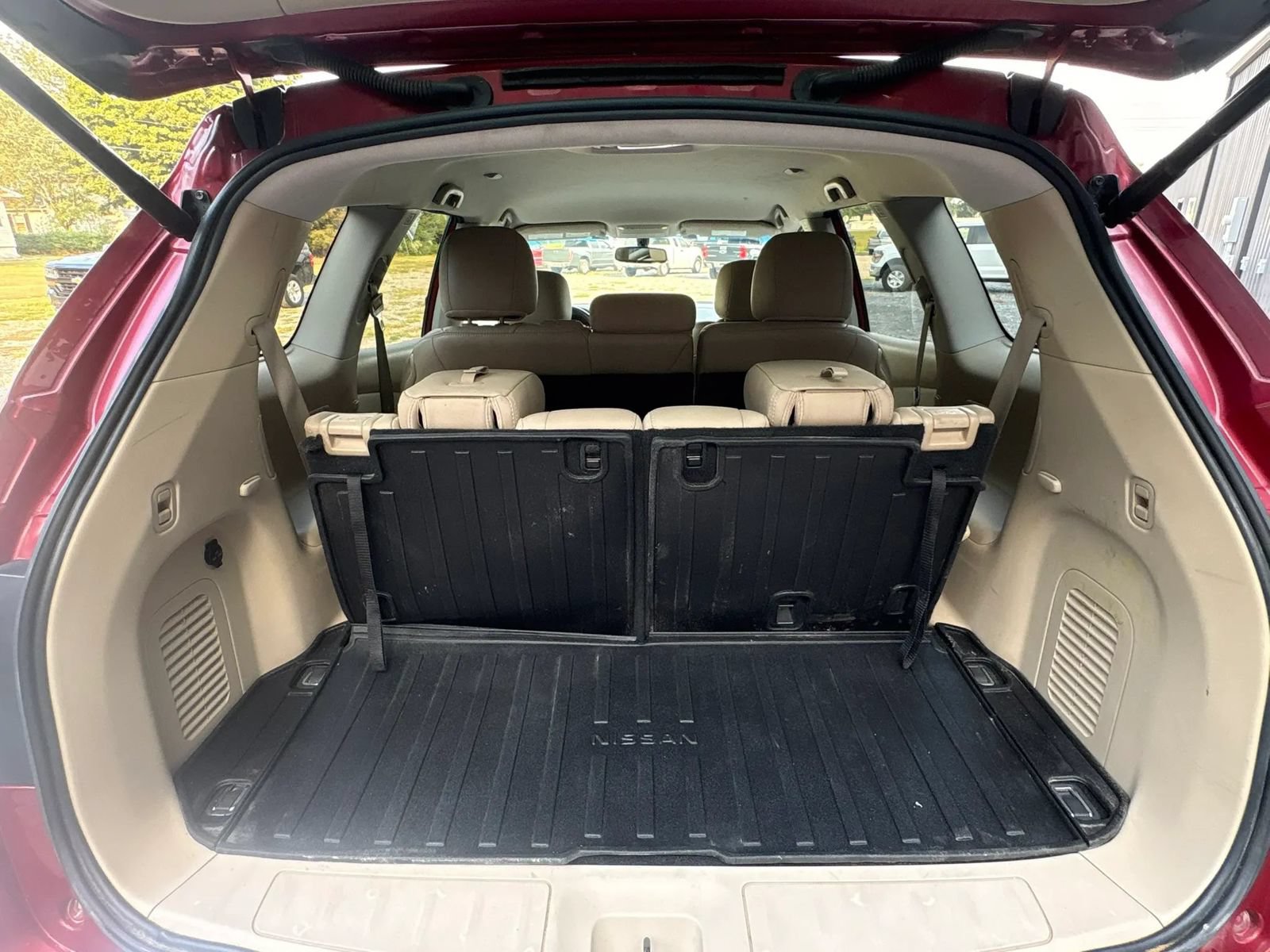 Used 2016 Nissan Pathfinder SL w/ SL Tech Package AWD/4WD image 15