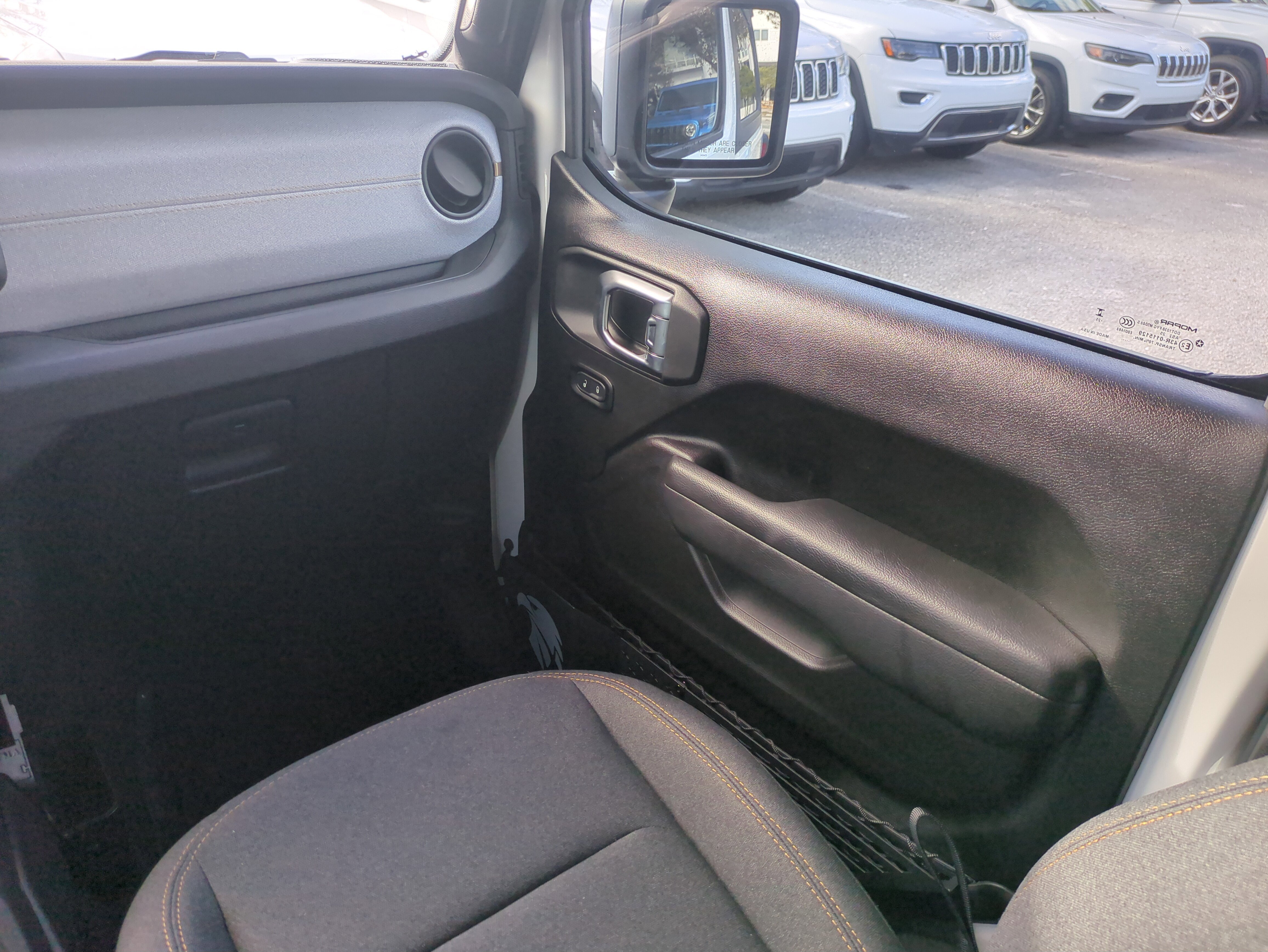 Certified 2025 Jeep Wrangler Willys image 19