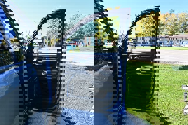 Used 2023 GMC Sierra 1500 Elevation image 18