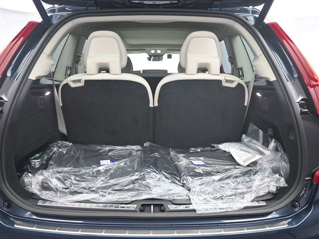Used 2025 Volvo XC90 B6 Plus w/ Protection Package Premier image 28