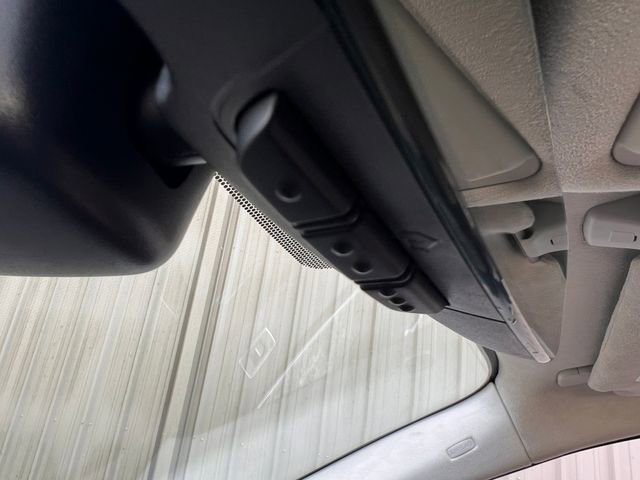 Used 2019 Jaguar F-PACE Premium image 30