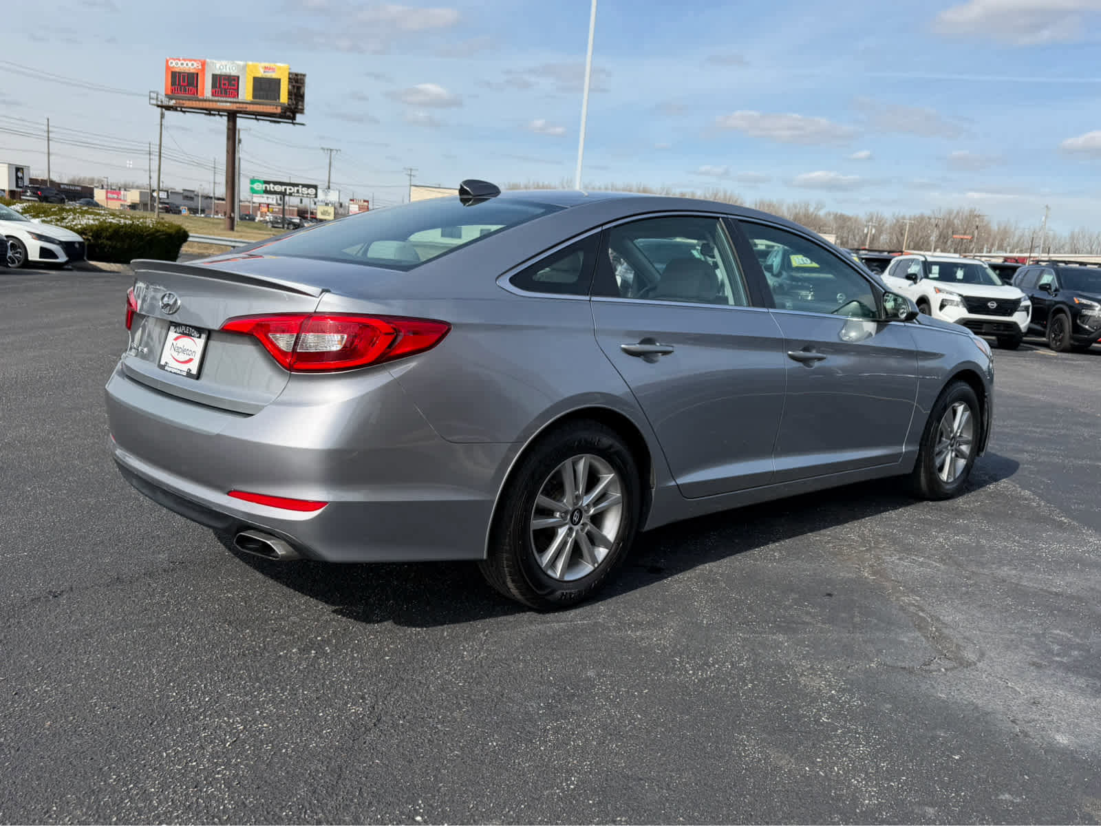 Used 2017 Hyundai Sonata SE image 8