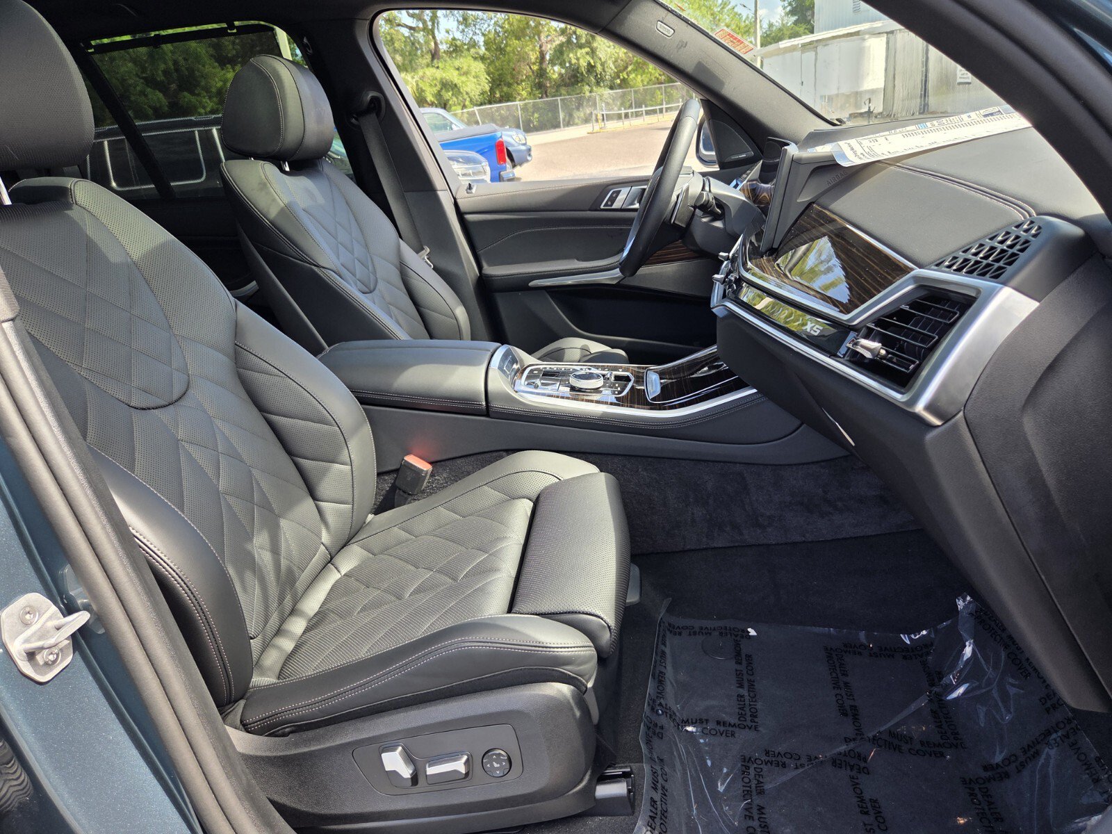 Used 2026 BMW X5 xDrive50e w/ Executive Package AWD/4WD image 18