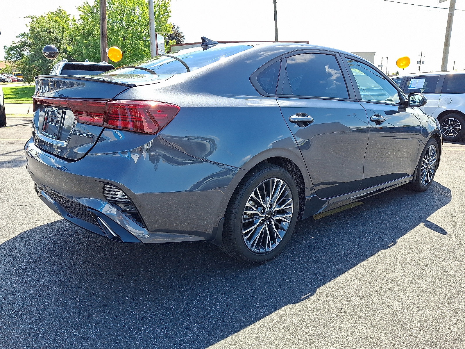 Used 2023 Kia Forte GT-Line w/ GT-Line Technology Package FWD image 5