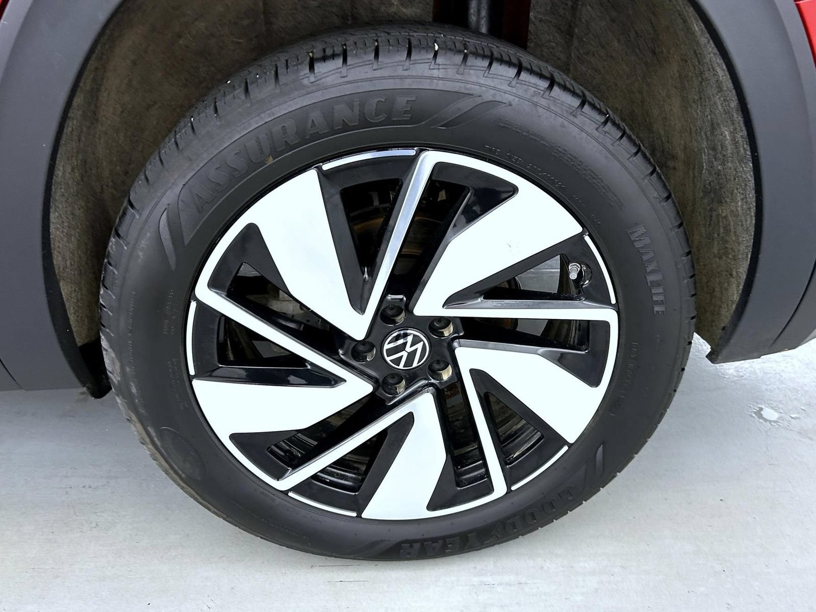 Used 2024 Volkswagen Atlas SEL AWD/4WD image 24