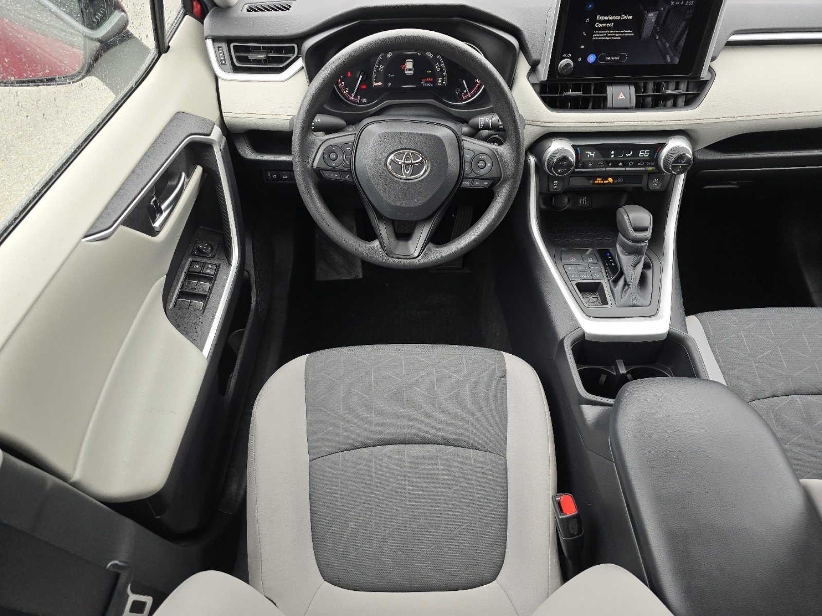 Used 2023 Toyota RAV4 XLE AWD/4WD image 27