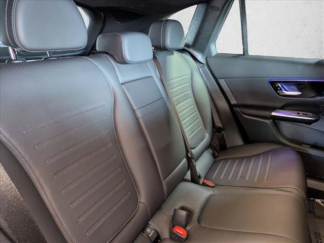 Used 2025 Mercedes-Benz GLC 350e 4MATIC image 19